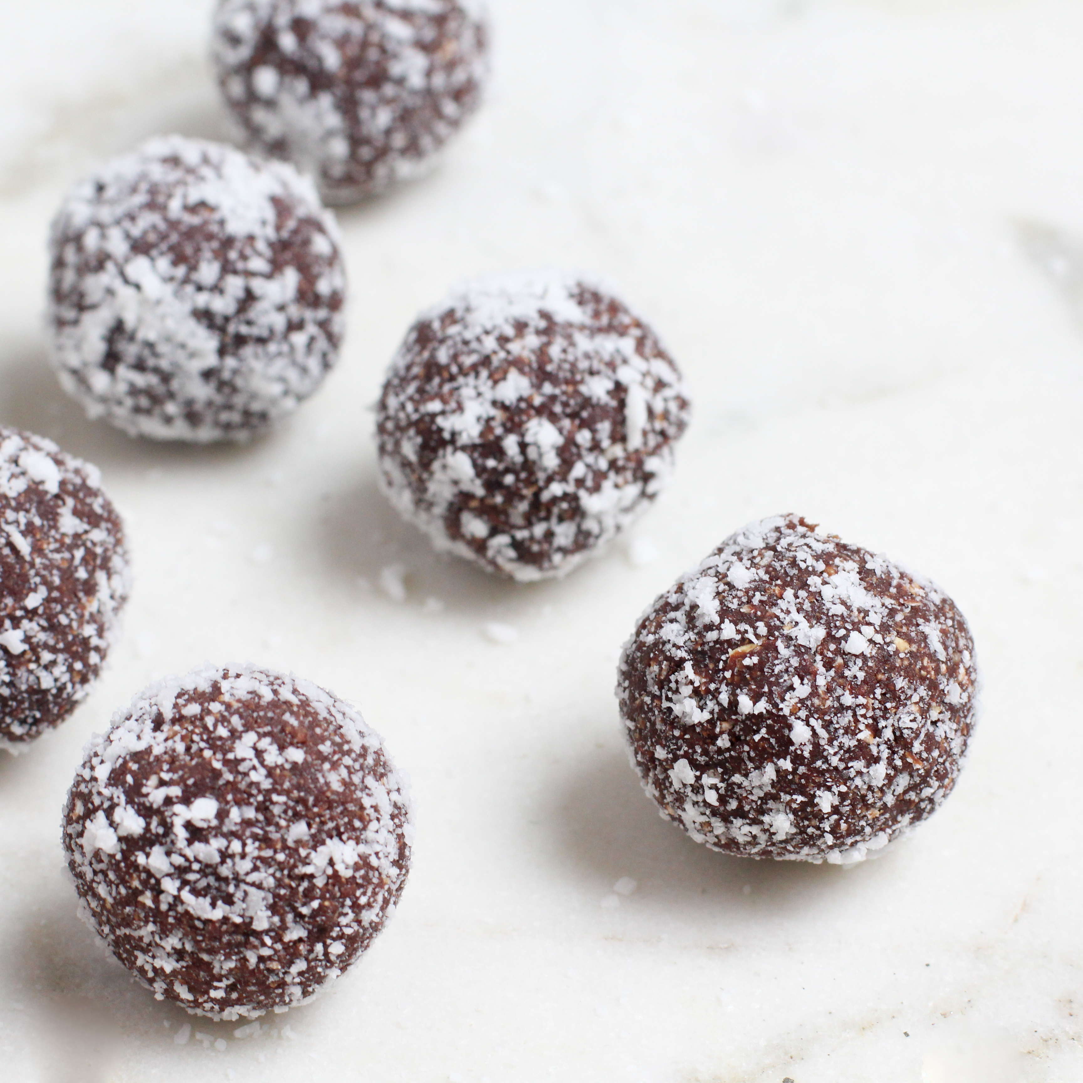 caramel cocoa bite balls